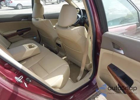 2010 Honda Accord 2.4 Ex-L из США, поврежденный, VIN 1HGCP2F86AA135997